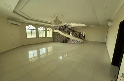 فيلا - 7 غرف نوم - 8 حمامات للايجار في جفير جديد - فلج هزاع - العين