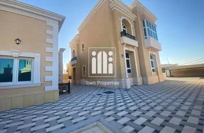 Villa - 5 Bedrooms - 7+ Bathrooms for rent in Mohamed Bin Zayed City - Abu Dhabi