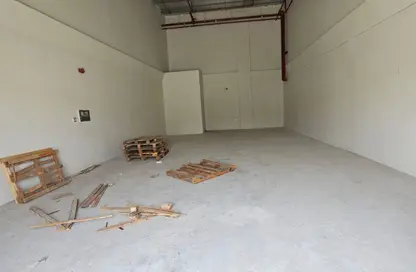 Warehouse - Studio - 1 Bathroom for rent in Ajman Industrial 1 - Ajman Industrial Area - Ajman