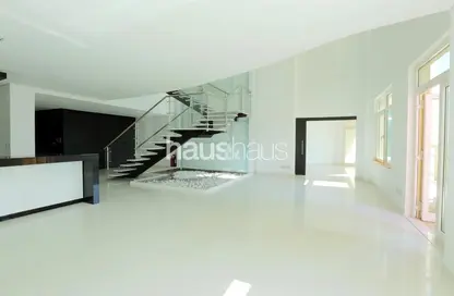 Penthouse - 4 Bedrooms - 5 Bathrooms for sale in Al Hallawi - Shoreline Apartments - Palm Jumeirah - Dubai