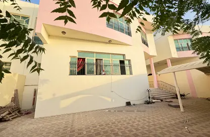 Villa - 5 Bedrooms - 7+ Bathrooms for rent in Asharej - Al Ain