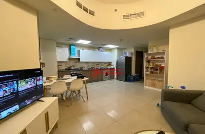 Apartment - 2 Bedrooms - 3 Bathrooms for sale in Azizi Plaza - Al Furjan - Dubai