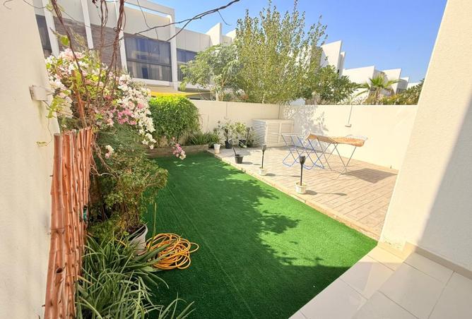 16002346 - Property Main Image