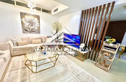 Apartment - 2 Bedrooms - 3 Bathrooms for rent in Beach Tower 2 - Al Khan Lagoon - Al Khan - Sharjah