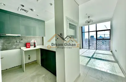 Apartment - 1 Bedroom - 2 Bathrooms for rent in Sama Al Jaddaf - Al Jaddaf - Dubai