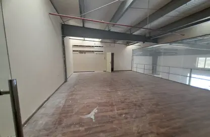 Warehouse - Studio - 1 Bathroom for rent in Al Sajaa S - Al Sajaa - Sharjah