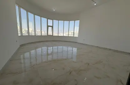 Apartment - 2 Bedrooms - 2 Bathrooms for rent in Madinat Al Riyad - Abu Dhabi