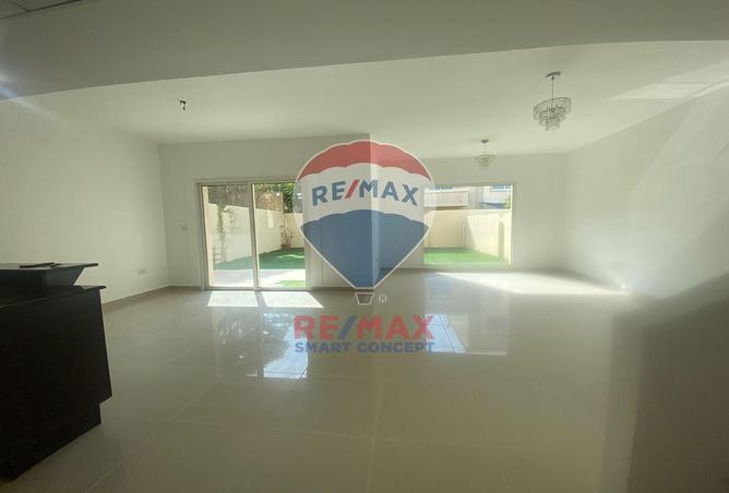 Villa - 3 Bedrooms - 4 Bathrooms for sale in Arabian Style - Al Reef Villas - Al Reef - Abu Dhabi