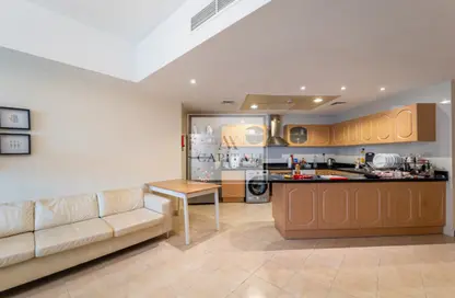 Apartment - 3 Bedrooms - 5 Bathrooms for rent in The Waves Tower B - The Waves - Dubai Marina - Dubai