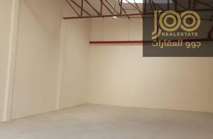 مستودع - استوديو - 1 حمام للايجار في أم الثعوب - أم القيوين