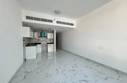 Apartment - Studio - 1 Bathroom for rent in Al Amir Building - Arjan - Dubai
