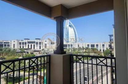 Apartment - 3 Bedrooms - 4 Bathrooms for rent in Lamtara 3 - Madinat Jumeirah Living - Umm Suqeim - Dubai
