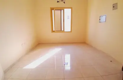 شقة - 1 حمام للايجار في المجرة - الشرق - الشارقة شقة - 1 حمام للايجار في المجرة - الشرق - الشارقة