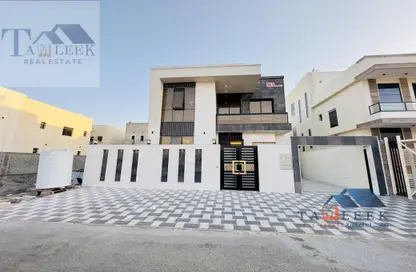 Villa - 5 Bedrooms - 7 Bathrooms for sale in Al Yasmeen 1 - Al Yasmeen - Ajman