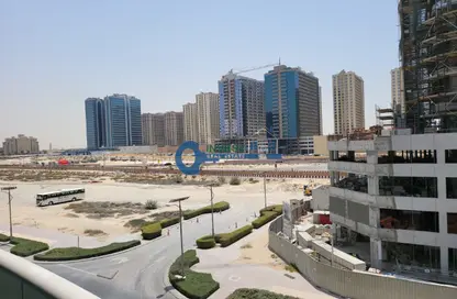 شقة - غرفة نوم - 2 حمامات للايجار في أبراج الأبطال - مدينة دبي الرياضية - دبي