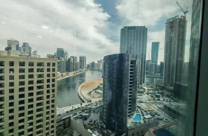 مركز أعمال - استوديو للايجار في برج بايناري - الخليج التجاري - دبي