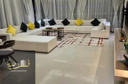 Apartment - 2 Bedrooms - 3 Bathrooms for rent in Corniche Tower - Ajman Corniche Road - Ajman