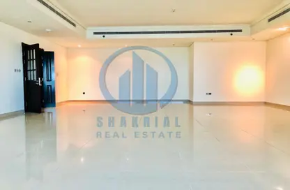 Empty Room image for: Apartment - 4 Bedrooms - 6 Bathrooms for rent in Silver Wave Tower - Al Mina - Abu Dhabi, Image 1