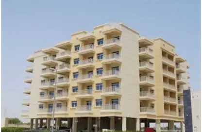 Apartment - 2 Bedrooms - 3 Bathrooms for rent in Farah Tower 2 - Queue Point - Dubai Land - Dubai