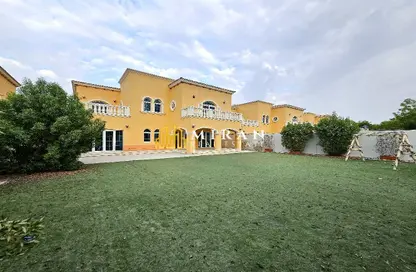 Villa - 5 Bedrooms - 6 Bathrooms for rent in Legacy - Jumeirah Park - Dubai