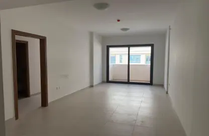 عمارة بالكامل - استوديو - 8 حمامات للبيع في مبنى مويلح - مويلح - الشارقة