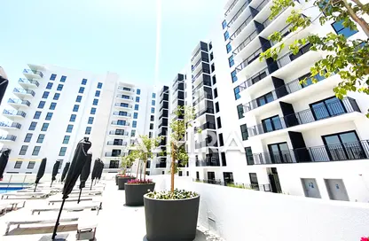 Apartment - 1 Bedroom - 1 Bathroom for sale in Waters Edge - Yas Island - Abu Dhabi