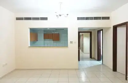 شقة - غرفة نوم - 2 حمامات للبيع في H03 - طراز الصين - المدينة العالمية - دبي