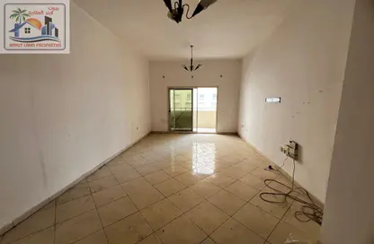 Apartment - 3 Bedrooms - 3 Bathrooms for rent in New Al Taawun Road - Al Taawun - Sharjah