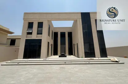 Villa - 5 Bedrooms - 6 Bathrooms for rent in Wadi Alshabak - Dubai