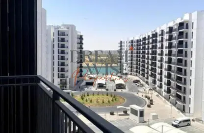 Apartment - 1 Bedroom - 1 Bathroom for sale in Waters Edge - Yas Island - Abu Dhabi Apartment - 1 Bedroom - 1 Bathroom for sale in Waters Edge - Yas Island - Abu Dhabi