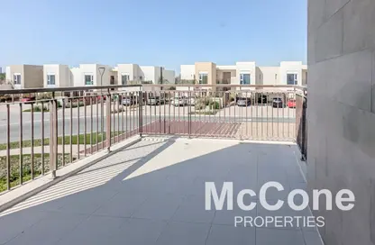 شقة - 2 غرف نوم - 2 حمامات للايجار في أوربانا المكدسة البيت بلوك 37 - اعمار الجنوبية - دبي الجنوب (مركز دبي العالمي) - دبي