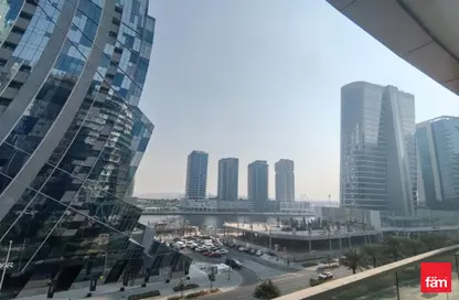 شقة - غرفة نوم - 2 حمامات للايجار في داماك ماجستين - الخليج التجاري - دبي