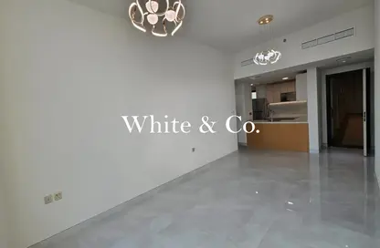 شقة - غرفة نوم - 1 حمام للايجار في سكايز من دانوب - ارجان - دبي