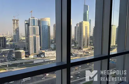 Office Space - Studio - 2 Bathrooms for rent in Marina Plaza - Dubai Marina - Dubai