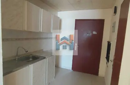 Apartment - Studio - 1 Bathroom for rent in Al Mowaihat 3 - Al Mowaihat - Ajman