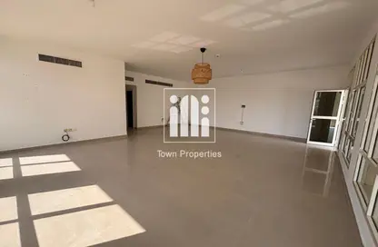 Villa - 5 Bedrooms - 6 Bathrooms for rent in Shakhbout City - Abu Dhabi