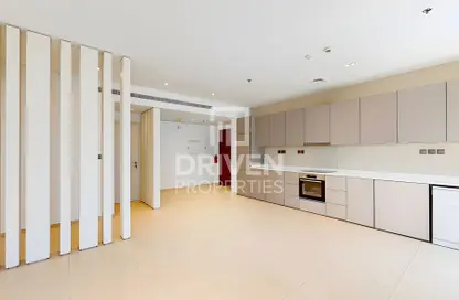 Apartment - 2 Bedrooms - 2 Bathrooms for rent in West Avenue Tower - Dubai Marina - Dubai