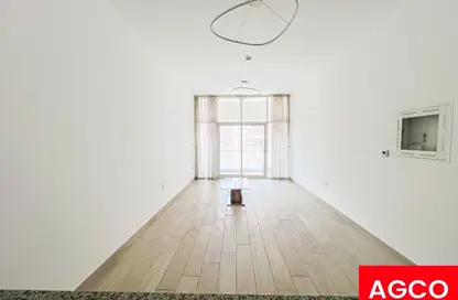 شقة - غرفة نوم - 2 حمامات للايجار في عزيزي عالية - الجداف - دبي