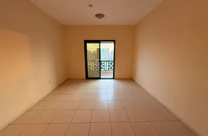 Apartment - 2 Bedrooms - 2 Bathrooms for rent in Al Naba'ah 8 Building - Al Naba'ah - Al Sharq - Sharjah