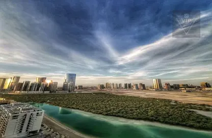 Pool image for: Apartment - 3 Bedrooms - 5 Bathrooms for sale in Oceanscape - Shams Abu Dhabi - Al Reem Island - Abu Dhabi, Image 1