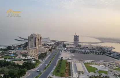 Apartment - 1 Bedroom - 2 Bathrooms for rent in Cornish Tower - Al Rumaila - Ajman