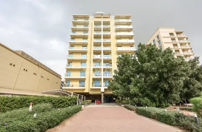 Apartment - 1 Bedroom - 2 Bathrooms for rent in Mazaya 8 - Queue Point - Liwan - Dubai Land - Dubai