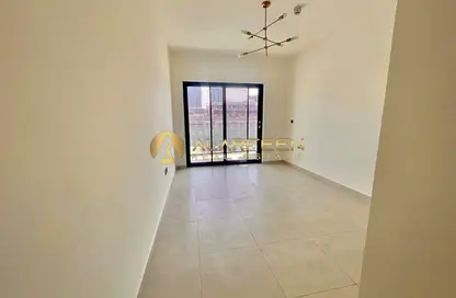 شقة - غرفة نوم - 2 حمامات للايجار في بن غاطي جاسمين - قرية الجميرا سركل - دبي شقة - غرفة نوم - 2 حمامات للايجار في بن غاطي جاسمين - قرية الجميرا سركل - دبي