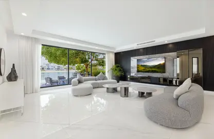 Villa - 7 Bedrooms - 7 Bathrooms for rent in Signature Villas Frond L - Signature Villas - Palm Jumeirah - Dubai