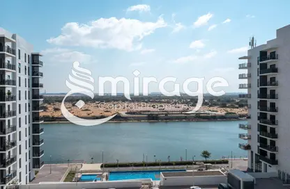 Apartment - 2 Bedrooms - 3 Bathrooms for sale in Waters Edge - Yas Island - Abu Dhabi