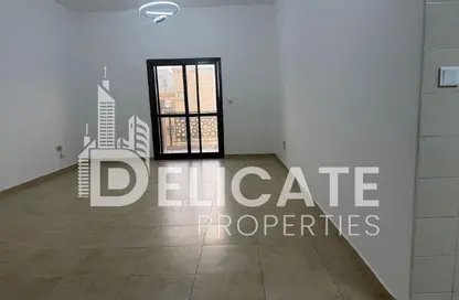 شقة - غرفة نوم - 2 حمامات للايجار في بوابة السيليكون رقم 1 - بوابات السيليكون - واحة دبي للسيليكون - دبي