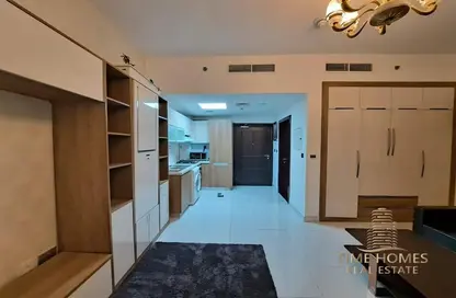 Apartment - 1 Bathroom for sale in The Residences JLT - Jumeirah Lake Towers - Dubai