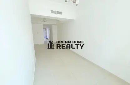 Apartment - 1 Bedroom - 1 Bathroom for rent in Pearl Tower - Al Khan - Sharjah