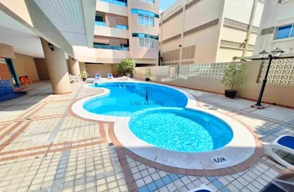 Apartment - 2 Bedrooms - 3 Bathrooms for rent in Diplomat Building - Umm Hurair 1 - Umm Hurair - Dubai