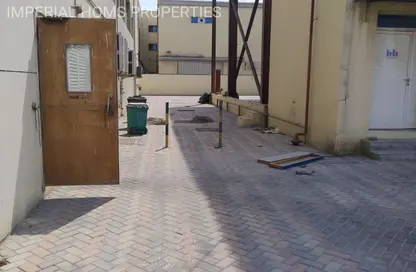 أرض - استوديو للايجار في ضاحية السلامة - أم القيوين